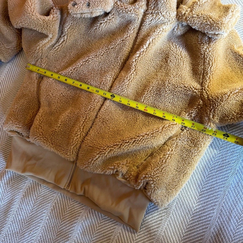 Alo Yoga Foxy Sherpa‎ Hooded Jacket Camel Teddy Fleece Women's L - Picture 9 of 10
